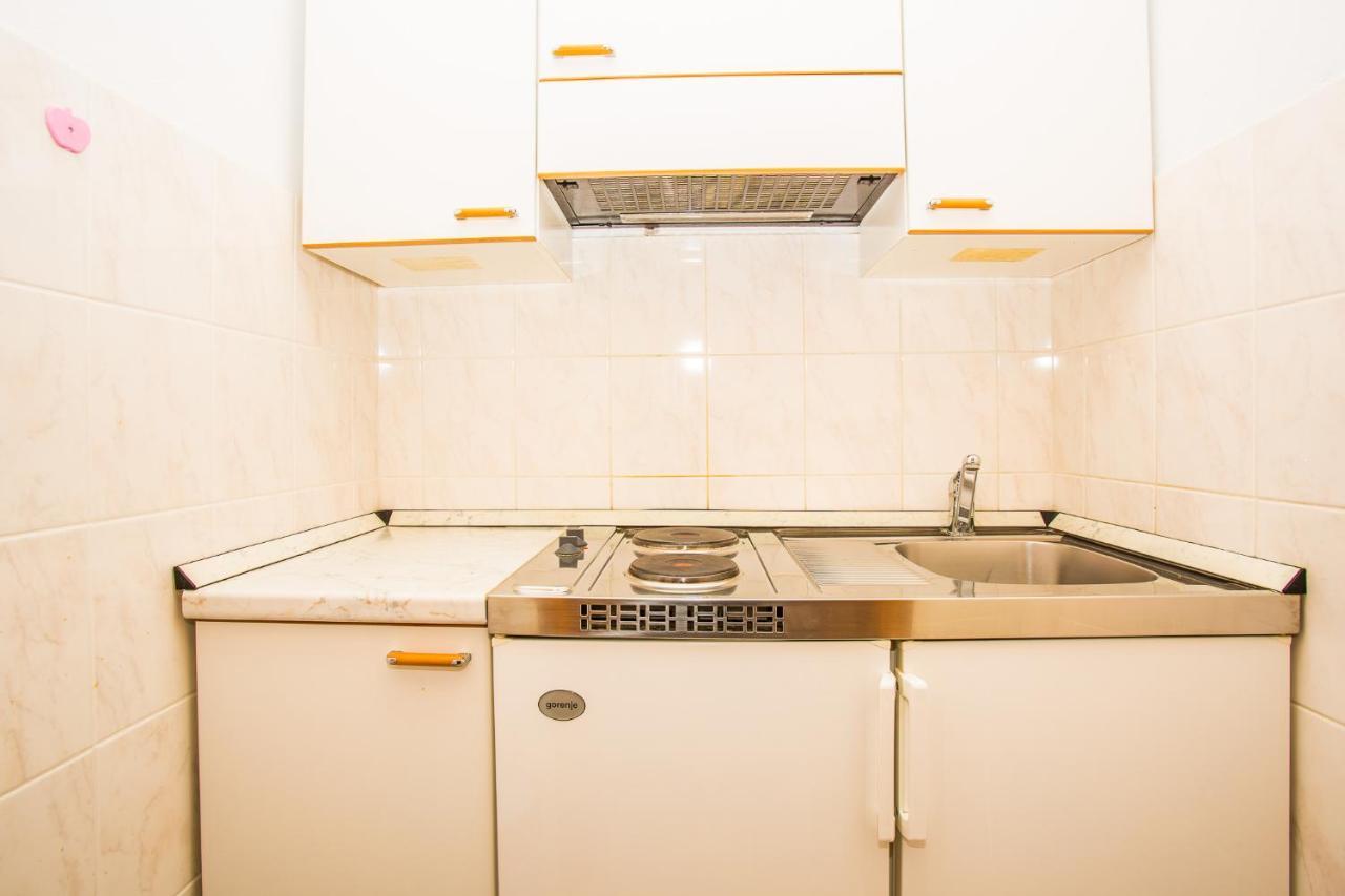 Apartmani Pava โอมิช ภายนอก รูปภาพ