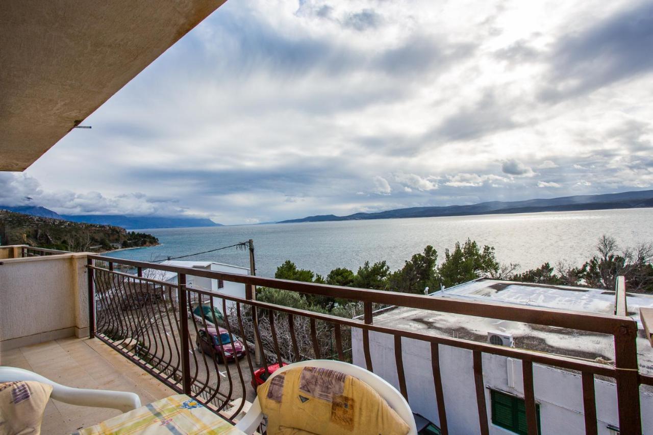 Apartmani Pava โอมิช ภายนอก รูปภาพ
